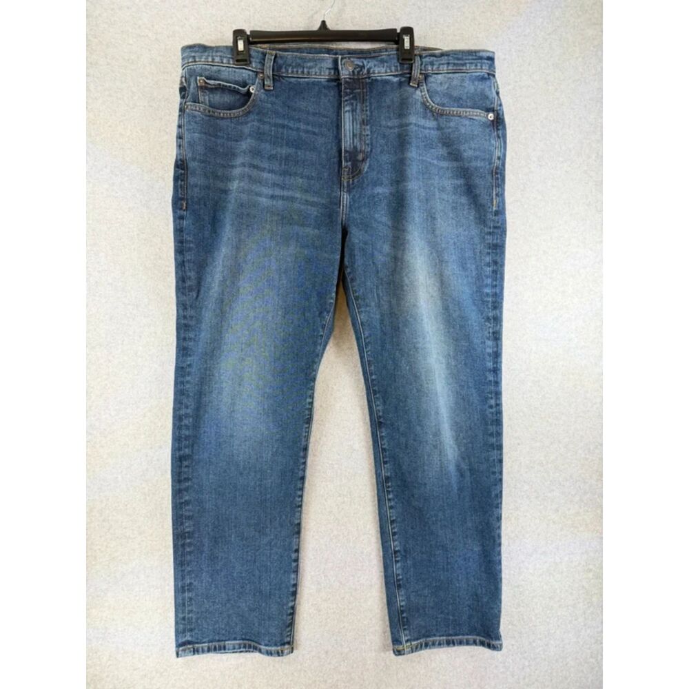 Amazon Essentials Men’s 42W x 29L Slim Fit Stretch Blue Jeans 3702